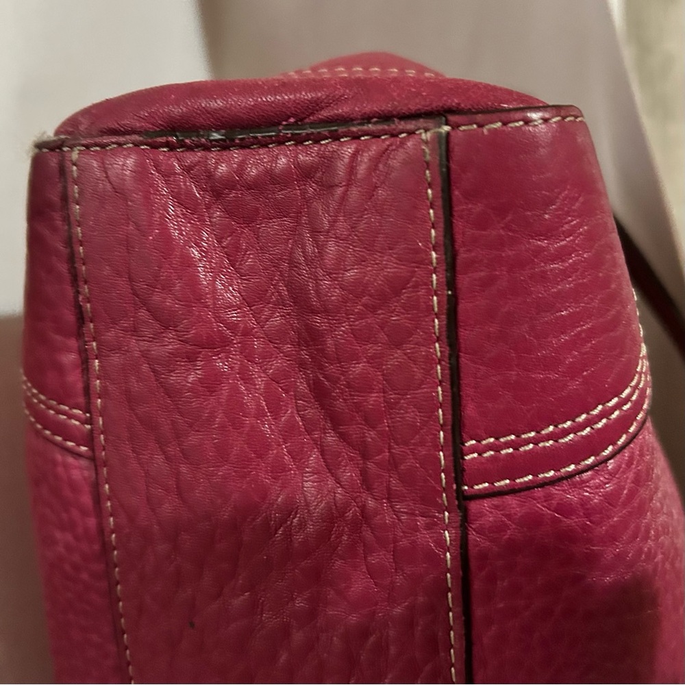Coach Pink Leather Shoulder Bag. - Picture 4 of 9